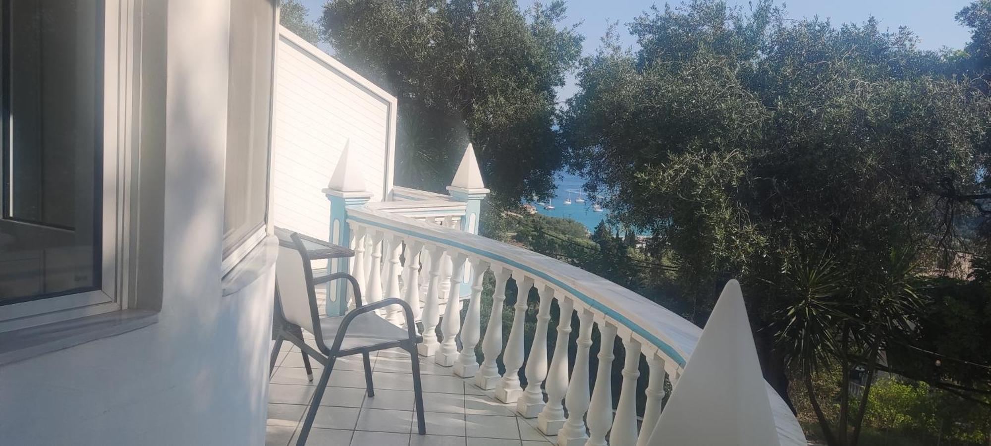 Angelos Apartment